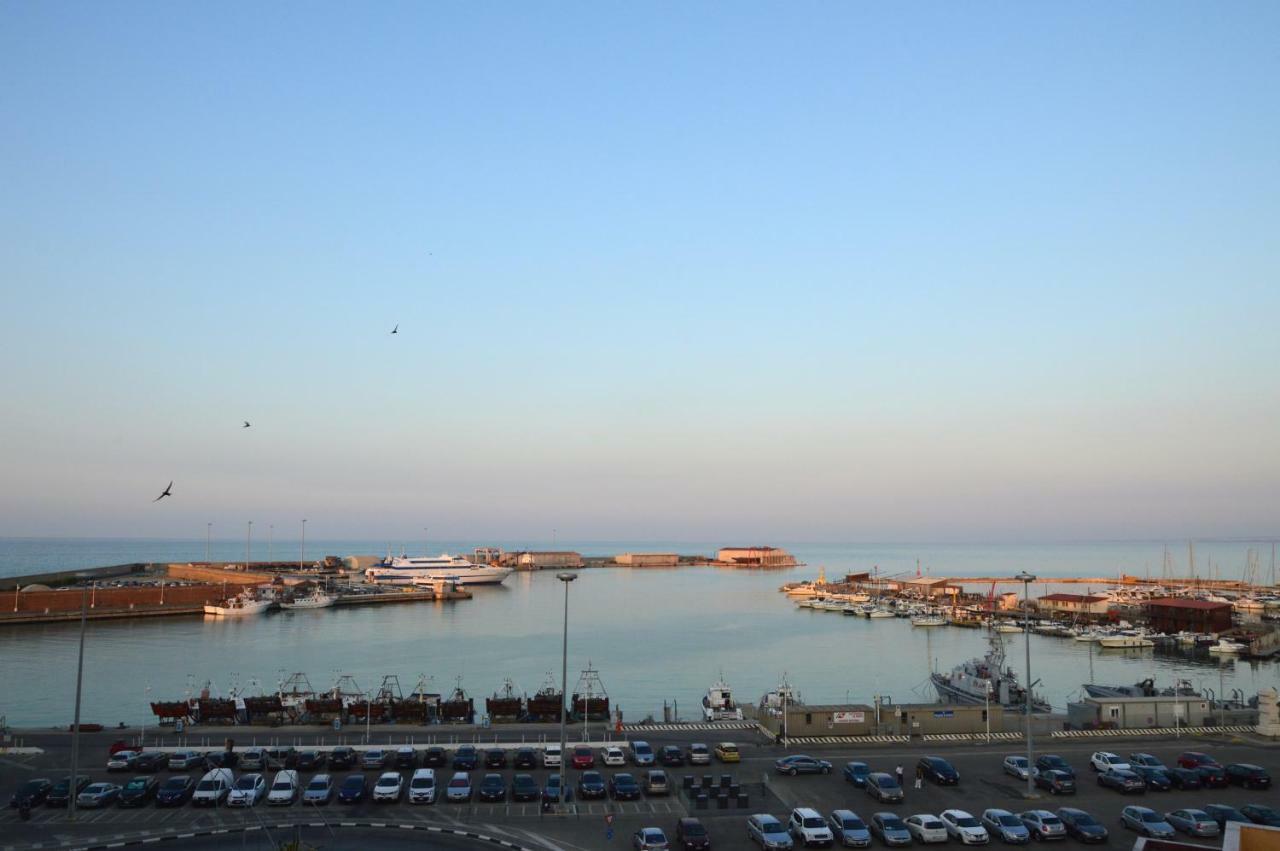 La Gemma Nel Borgo B&B Termoli Exterior photo